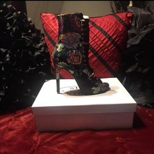 Steve Madden High Fashion Boots